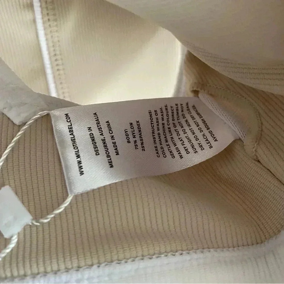 Wilo the Label Women’s Ribbed Sports Bra and Swift Short Clay Set Small - Picture 5 of 12